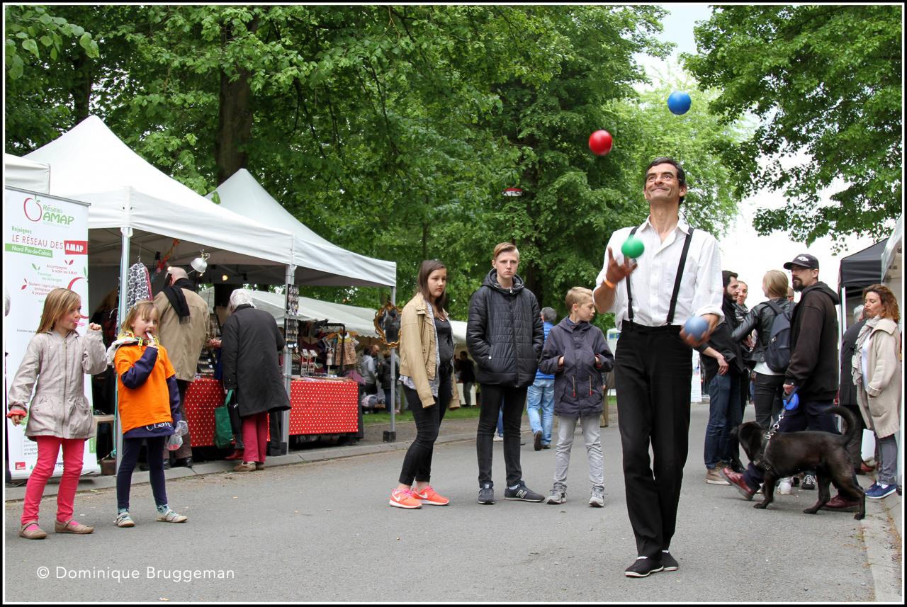 Jongleur, cracheur de feu